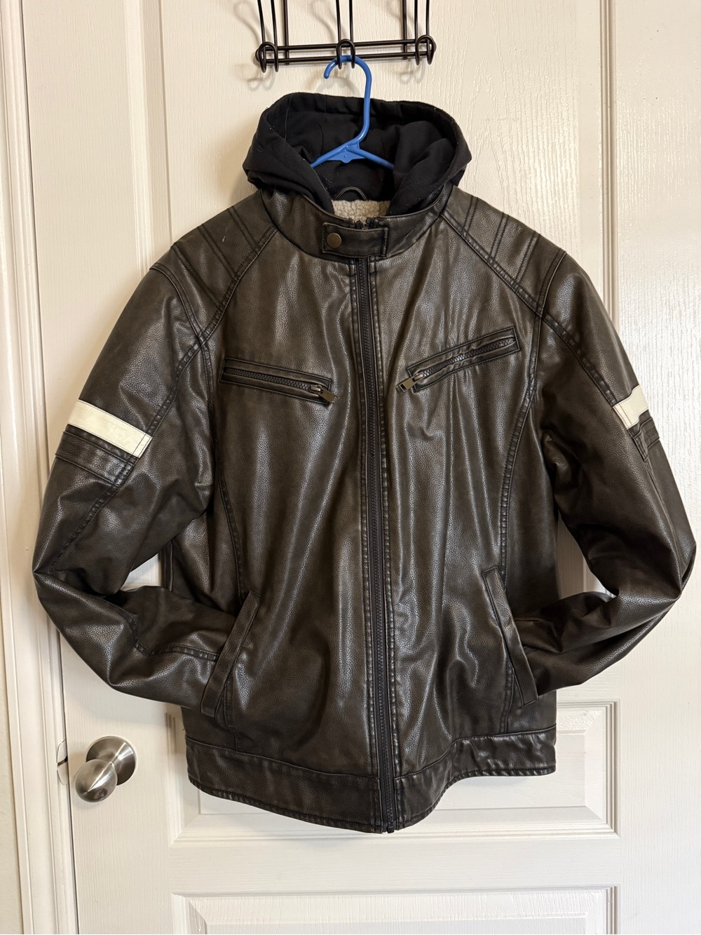 Structure DK Brown Faux Leather Bomber Jacket with Cream Sleeve Stripe Men’s XL